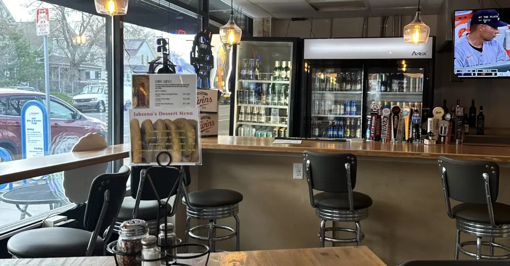 New South Minneapolis Bar - Jakeeno's Pizza and Pasta