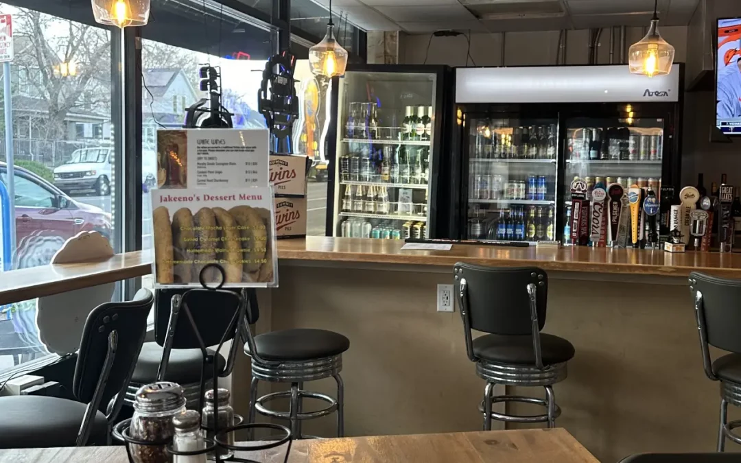 New South Minneapolis Bar at Jakeeno’s Pizza & Pasta